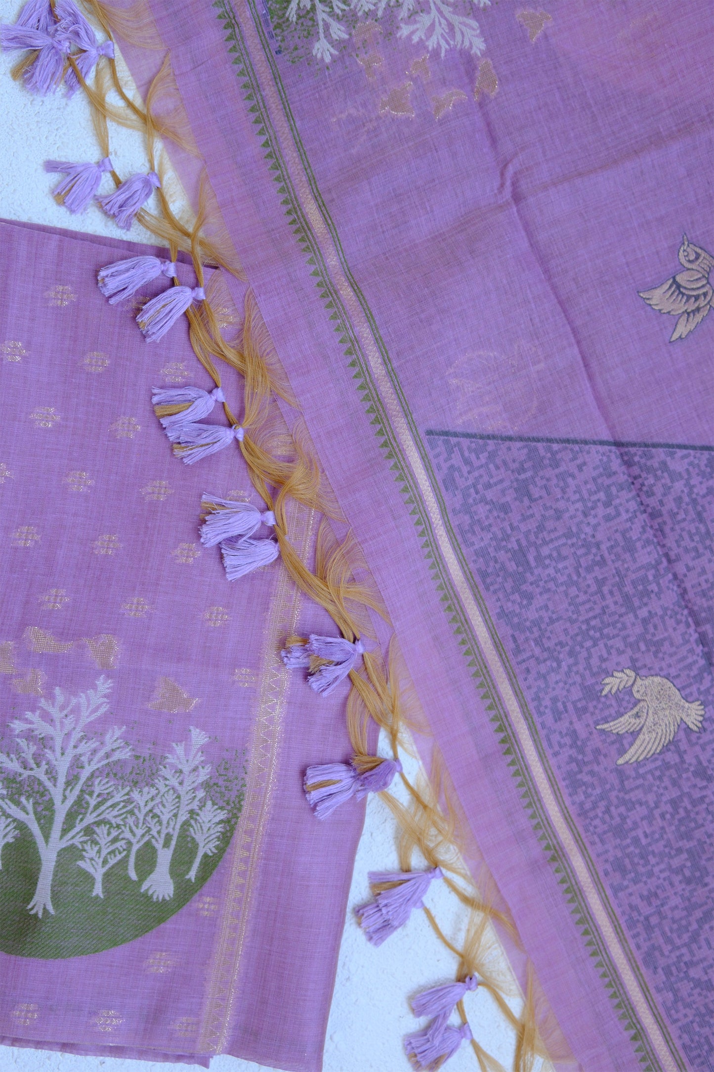 LILAC WOODS