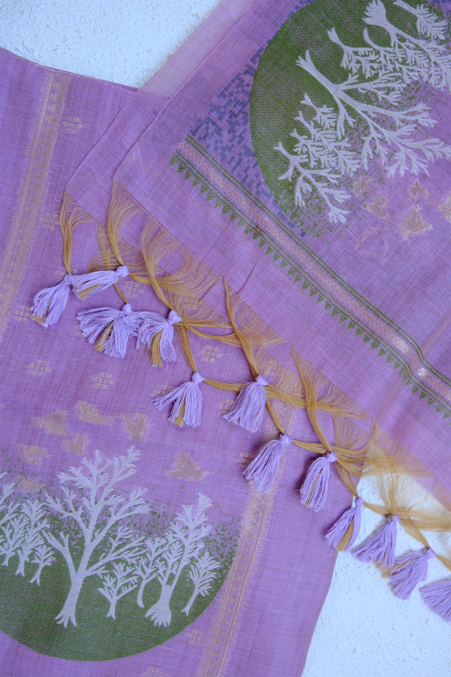 LILAC WOODS