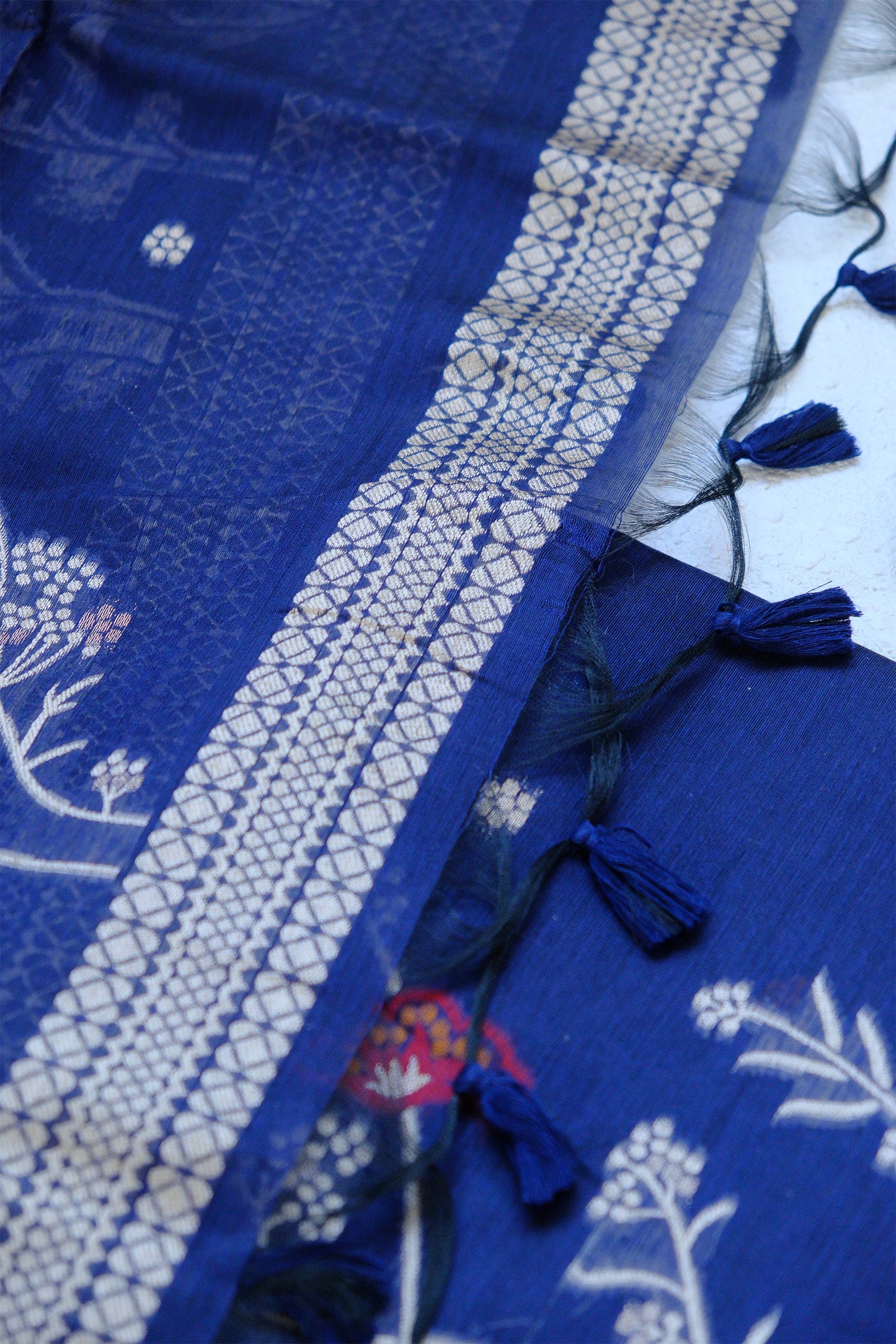 INDIGO PHOOL