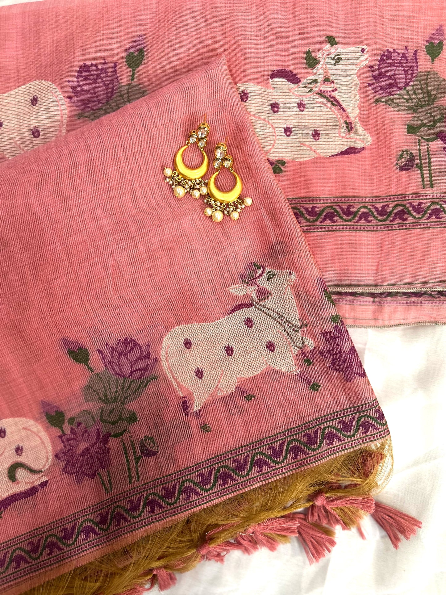 GULABI PICHWAI