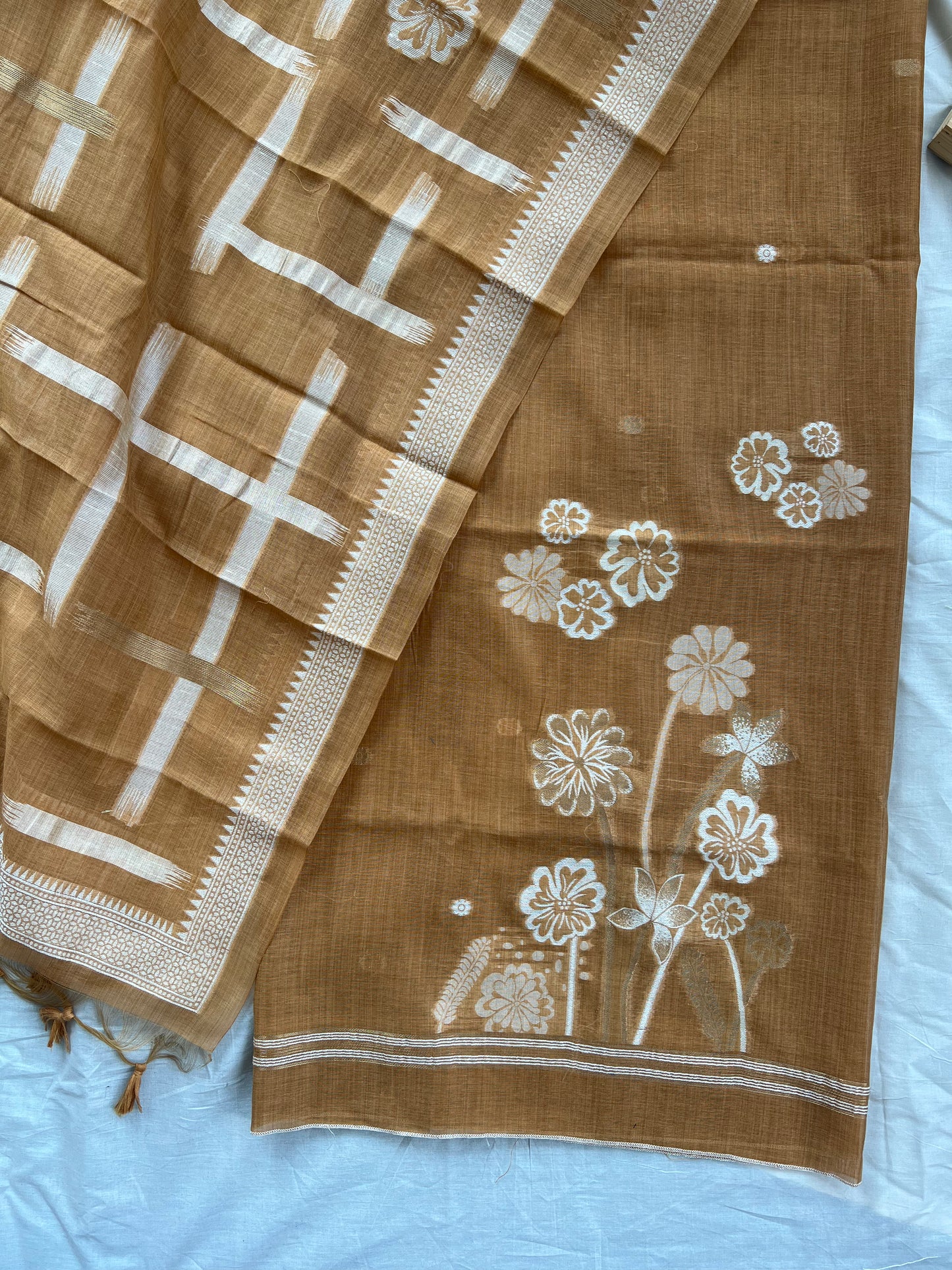 GOLDEN GULDASTA - Pure Chanderi Slub