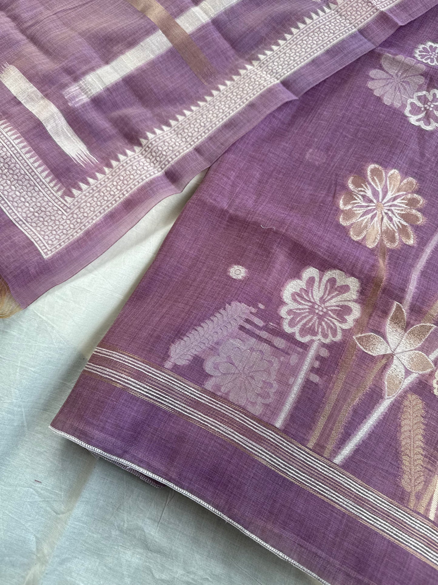 LAVENDER LEHAR