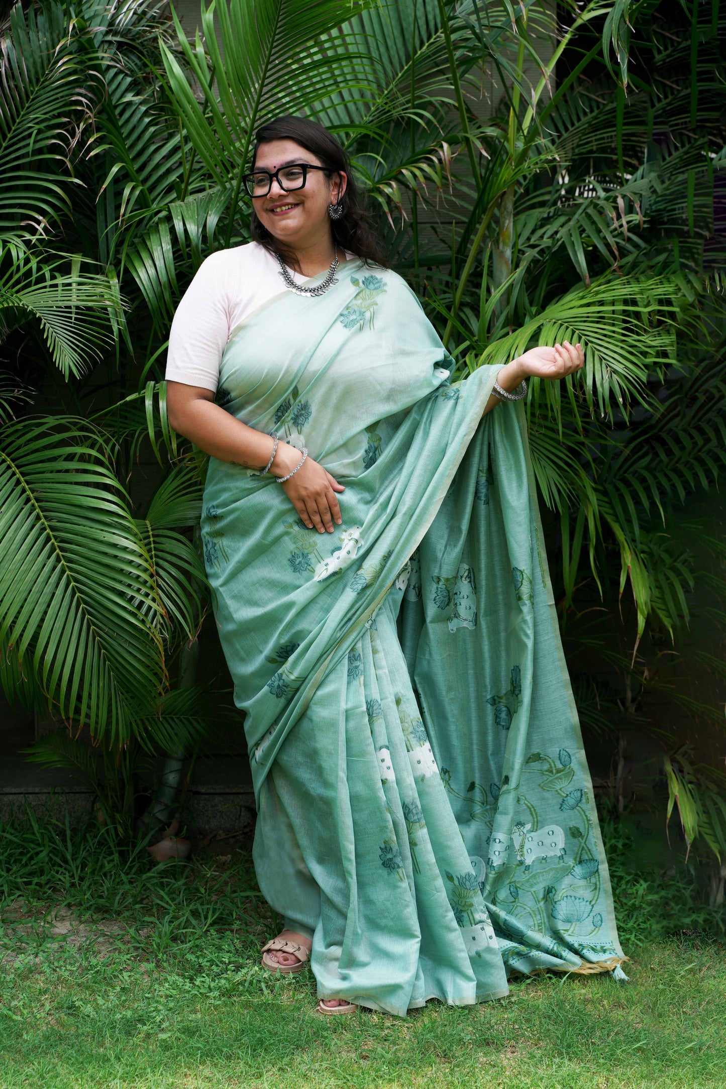 NANDINI- Pure Monga Cotton Handwoven Pichwai Saree