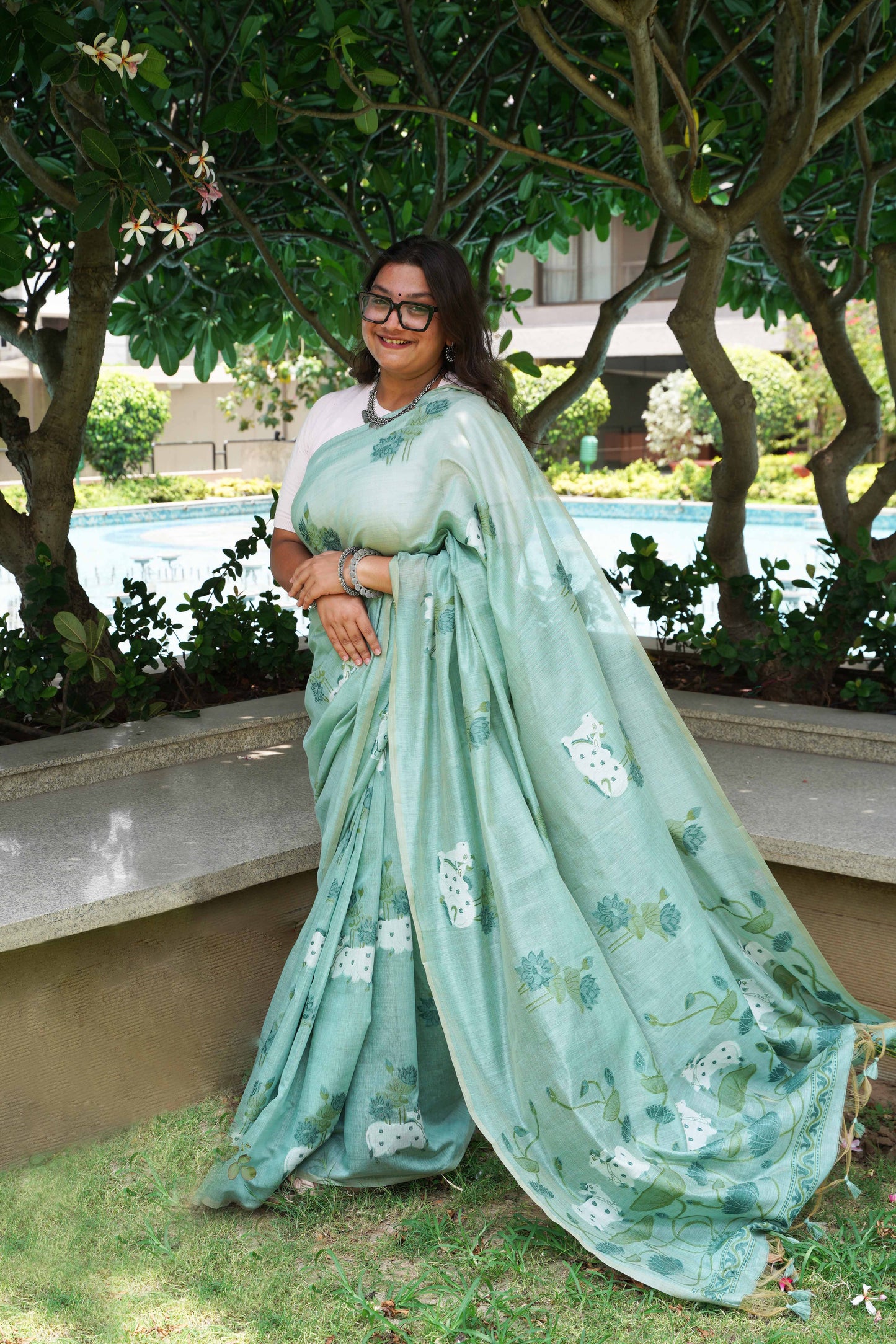 NANDINI- Pure Monga Cotton Handwoven Pichwai Saree
