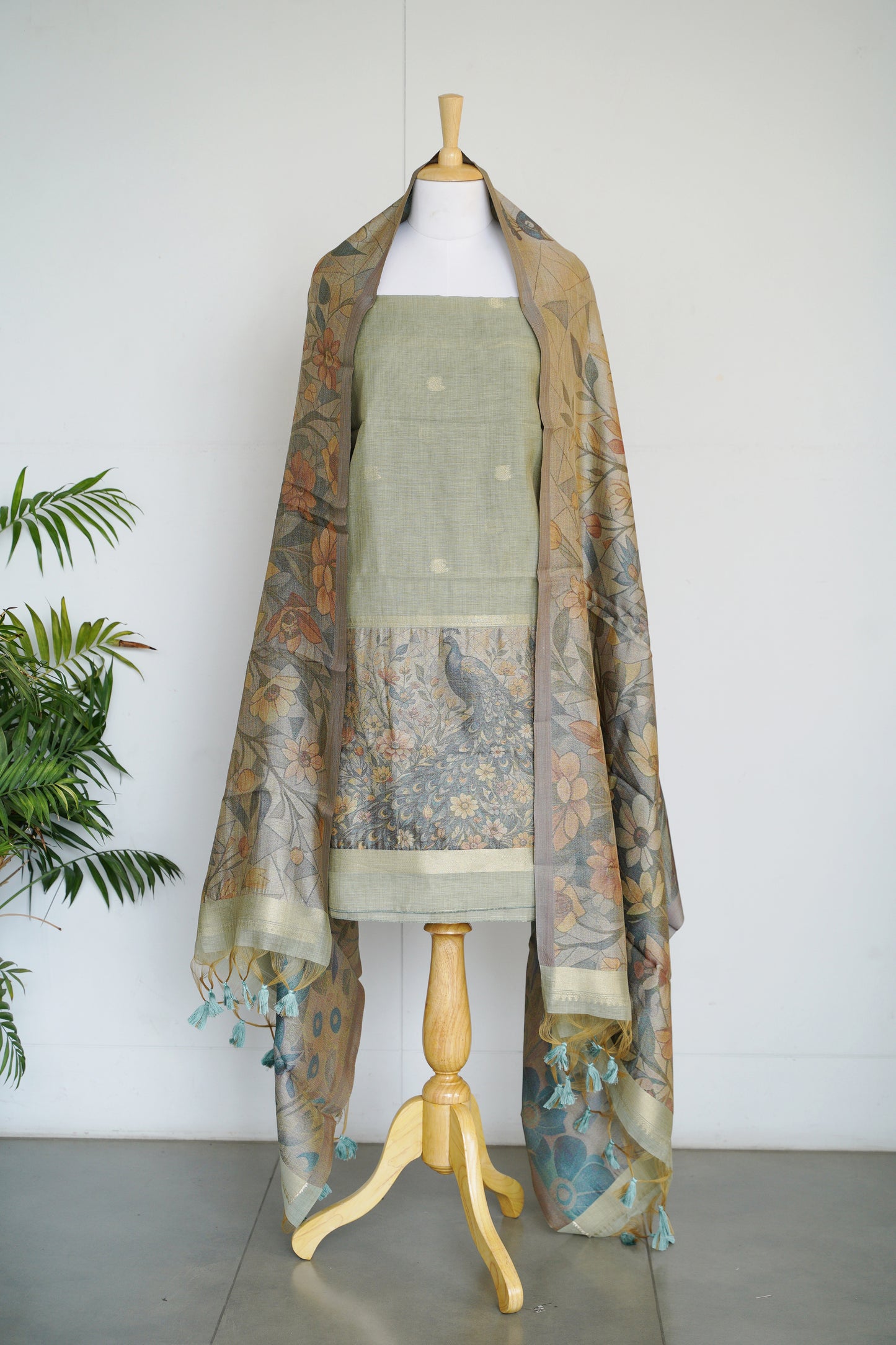 PHOOLBAAG - Floral Weaving Monga Cotton Unstitched Suit Set
