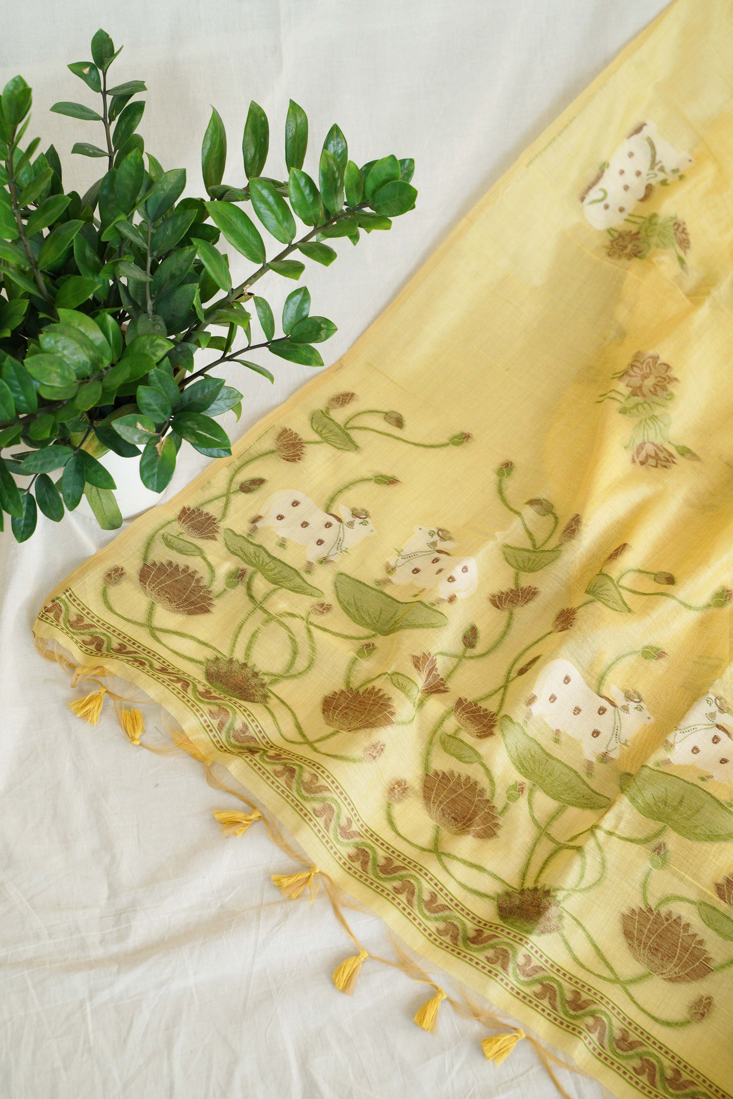 PICHWAI PHOOL- Yellow Pure Monga Cotton Handwoven Pichwai Saree