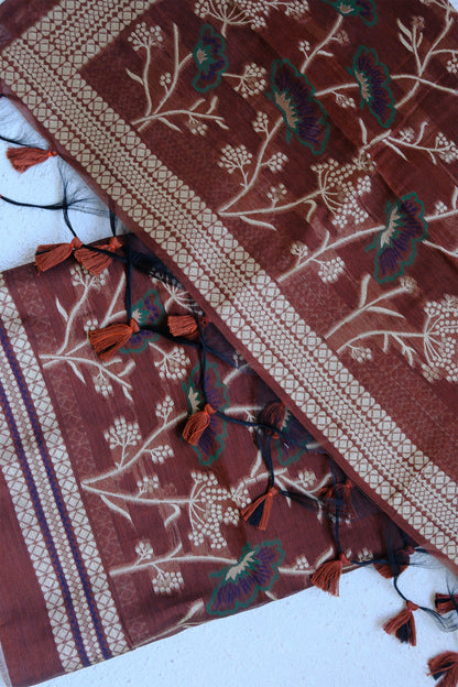 BROWNS AND BLOOMS