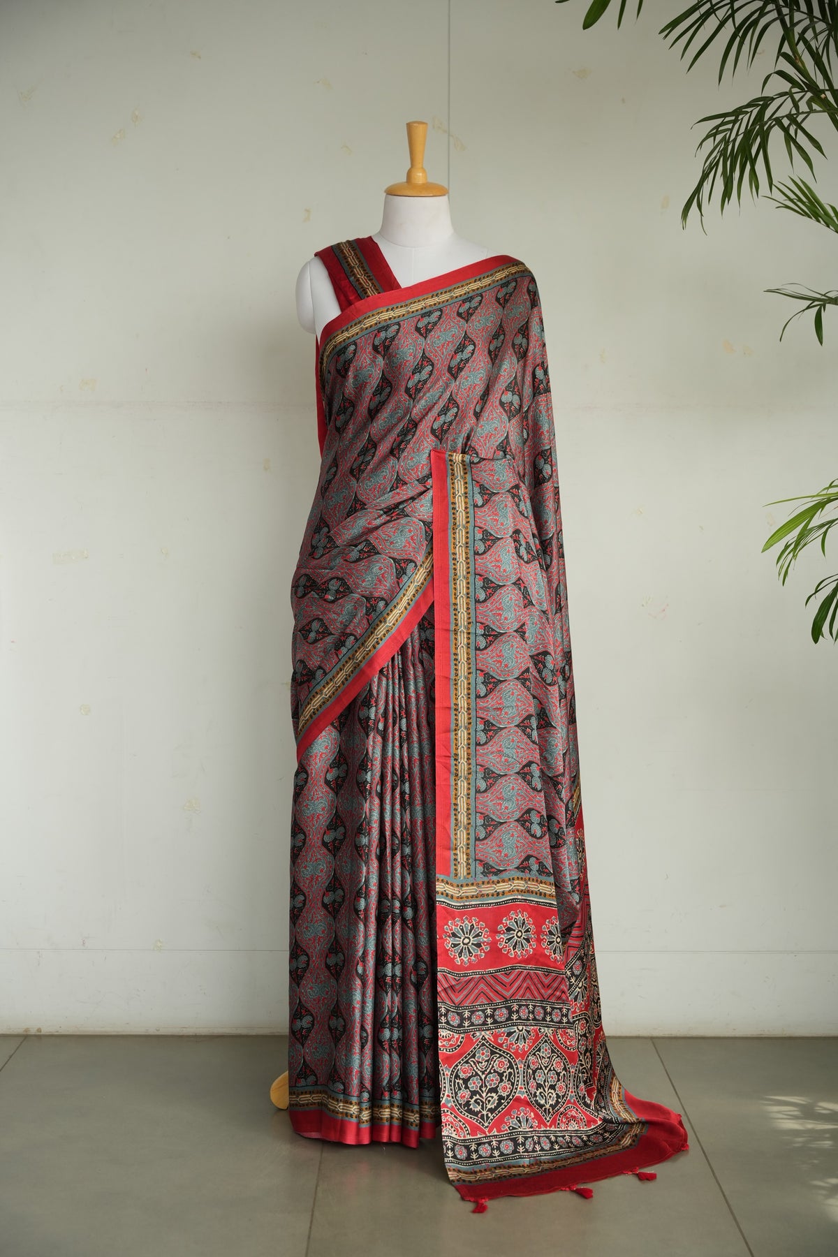 ROOH – Charcoal Grey & Red Paisley Print Modal Silk Saree