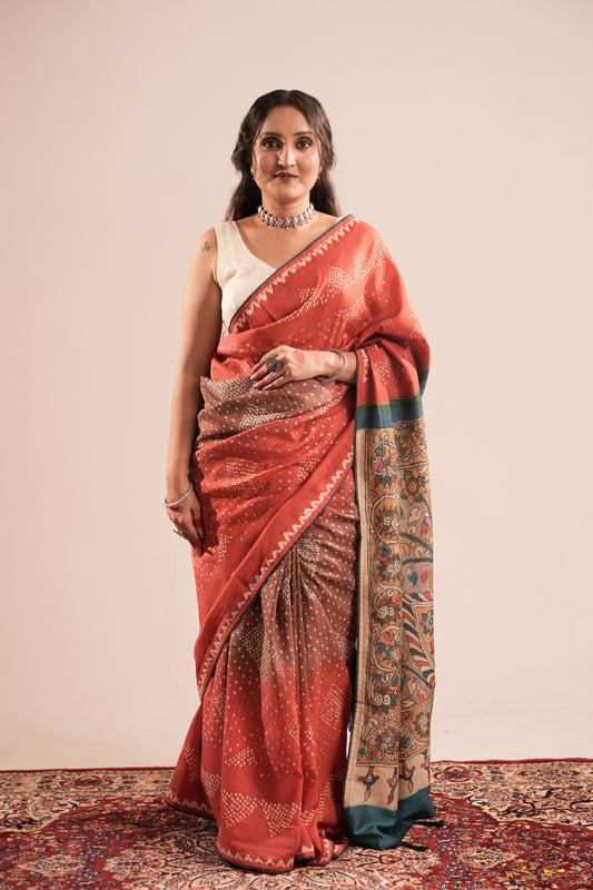 KUMKUM KATHA- Bandej Fusion Red Printed Saree