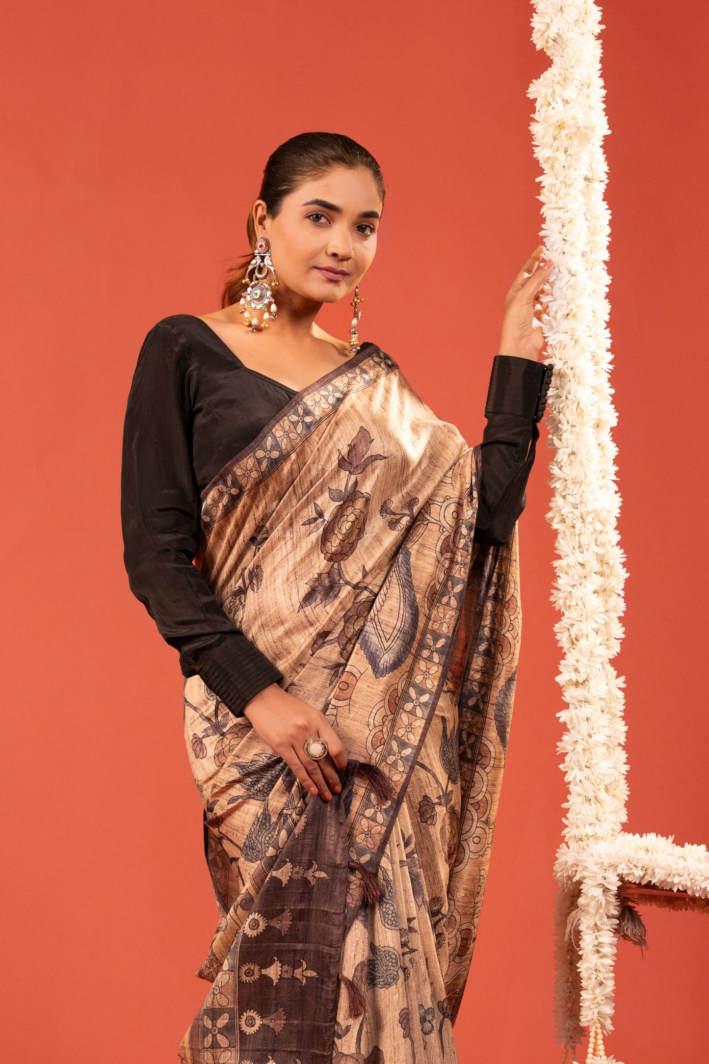 RUST & ROSES – Floral Printed German Silk Saree